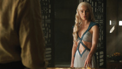 extant_GameOfThrones_4x07-Mockingbird_3456