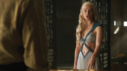 extant_GameOfThrones_4x07-Mockingbird_3460