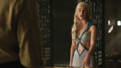 extant_GameOfThrones_4x07-Mockingbird_3470