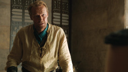 extant_GameOfThrones_4x07-Mockingbird_3486