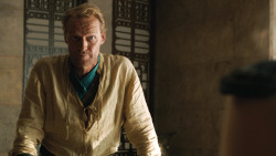 extant_GameOfThrones_4x07-Mockingbird_3505