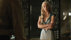 extant_GameOfThrones_4x07-Mockingbird_3512