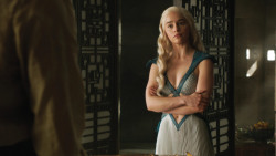extant_GameOfThrones_4x07-Mockingbird_3519