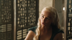 extant_GameOfThrones_4x07-Mockingbird_3557
