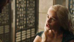 extant_GameOfThrones_4x07-Mockingbird_3559