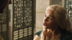 extant_GameOfThrones_4x07-Mockingbird_3560