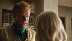 extant_GameOfThrones_4x07-Mockingbird_3570