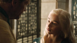 extant_GameOfThrones_4x07-Mockingbird_3587
