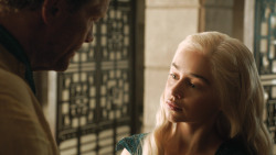 extant_GameOfThrones_4x07-Mockingbird_3591