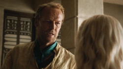 extant_GameOfThrones_4x07-Mockingbird_3667