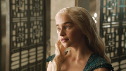 extant_GameOfThrones_4x07-Mockingbird_3672