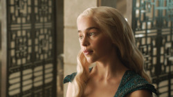 extant_GameOfThrones_4x07-Mockingbird_3674