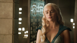 extant_GameOfThrones_4x07-Mockingbird_3701