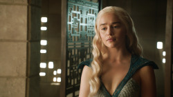 extant_GameOfThrones_4x07-Mockingbird_3716