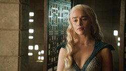 extant_GameOfThrones_4x07-Mockingbird_3717