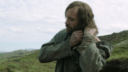 extant_GameOfThrones_4x07-Mockingbird_3748