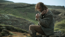 extant_GameOfThrones_4x07-Mockingbird_3757