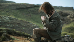 extant_GameOfThrones_4x07-Mockingbird_3764