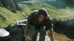 extant_GameOfThrones_4x07-Mockingbird_3784