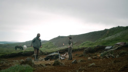 extant_GameOfThrones_4x07-Mockingbird_3794