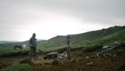 extant_GameOfThrones_4x07-Mockingbird_3795