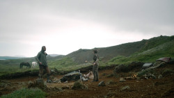 extant_GameOfThrones_4x07-Mockingbird_3796