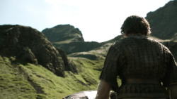 extant_GameOfThrones_4x07-Mockingbird_3820