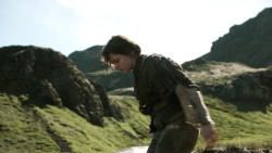 extant_GameOfThrones_4x07-Mockingbird_3824