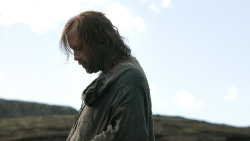 extant_GameOfThrones_4x07-Mockingbird_3838