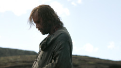 extant_GameOfThrones_4x07-Mockingbird_3841