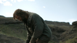 extant_GameOfThrones_4x07-Mockingbird_3885