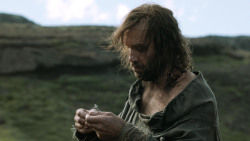 extant_GameOfThrones_4x07-Mockingbird_3907