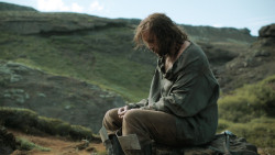 extant_GameOfThrones_4x07-Mockingbird_3927