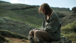 extant_GameOfThrones_4x07-Mockingbird_3933