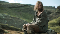 extant_GameOfThrones_4x07-Mockingbird_3944