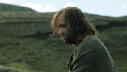 extant_GameOfThrones_4x07-Mockingbird_4028