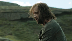 extant_GameOfThrones_4x07-Mockingbird_4032