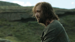 extant_GameOfThrones_4x07-Mockingbird_4039