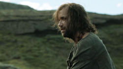 extant_GameOfThrones_4x07-Mockingbird_4040