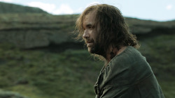 extant_GameOfThrones_4x07-Mockingbird_4044