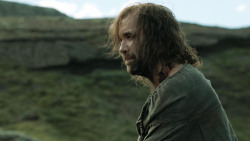 extant_GameOfThrones_4x07-Mockingbird_4054