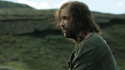 extant_GameOfThrones_4x07-Mockingbird_4063
