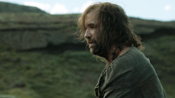 extant_GameOfThrones_4x07-Mockingbird_4072