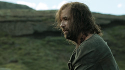 extant_GameOfThrones_4x07-Mockingbird_4073