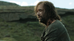 extant_GameOfThrones_4x07-Mockingbird_4076