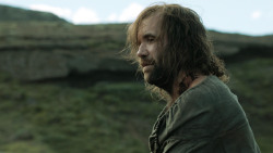 extant_GameOfThrones_4x07-Mockingbird_4082