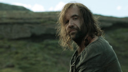 extant_GameOfThrones_4x07-Mockingbird_4092