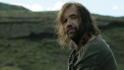 extant_GameOfThrones_4x07-Mockingbird_4094