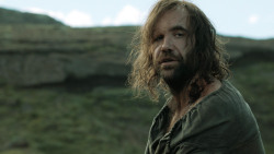 extant_GameOfThrones_4x07-Mockingbird_4101