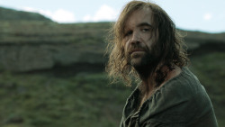 extant_GameOfThrones_4x07-Mockingbird_4104
